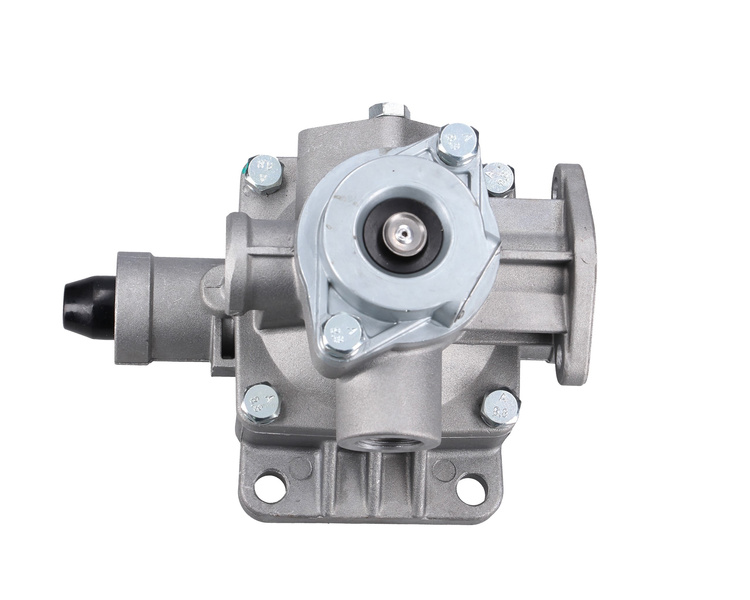 Zawór sterujący HZS-4 przyczepa D-35 D-47 D-50 7031132001