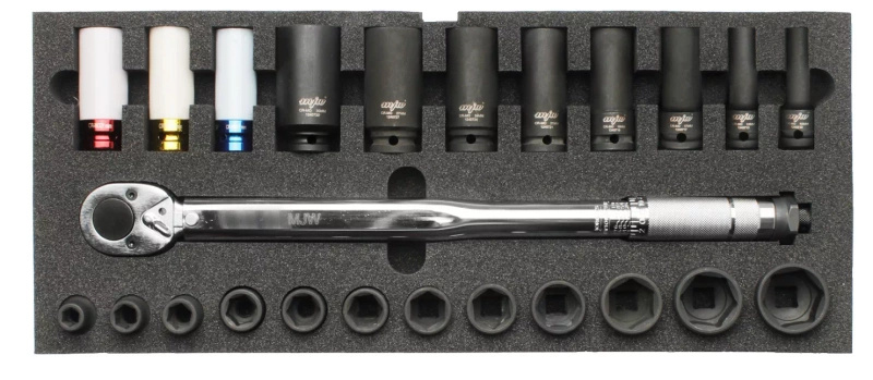 Wkład do skrzynki - zestaw nasadek udarowych 1/2" 6-kąt, klucz dynamometryczny 1/2" MJW
