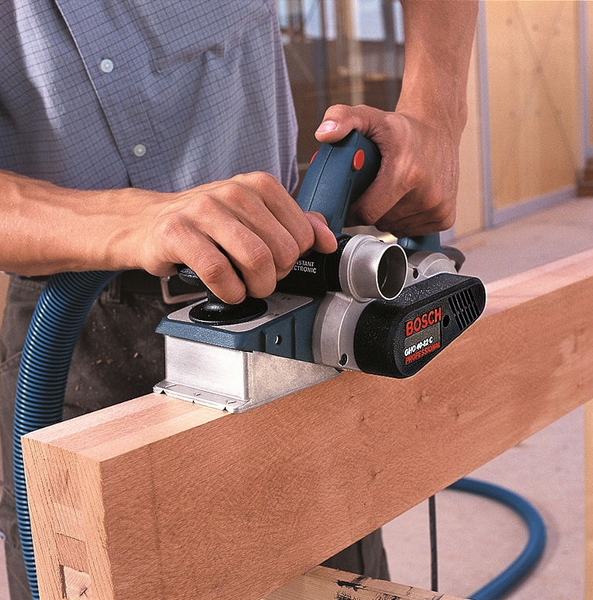 Strug elektryczny 850W GHO 40-82 C BOSCH