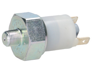 czujnik ciśnienia oleju hydrauliki Massey Ferguson 3712668M2