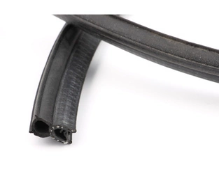 uszczelka czołowa zbrojona nasadzana na profil 1-4mm