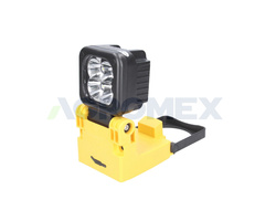 Lampa Robocza 4 x LED na magnes z akumulatorem